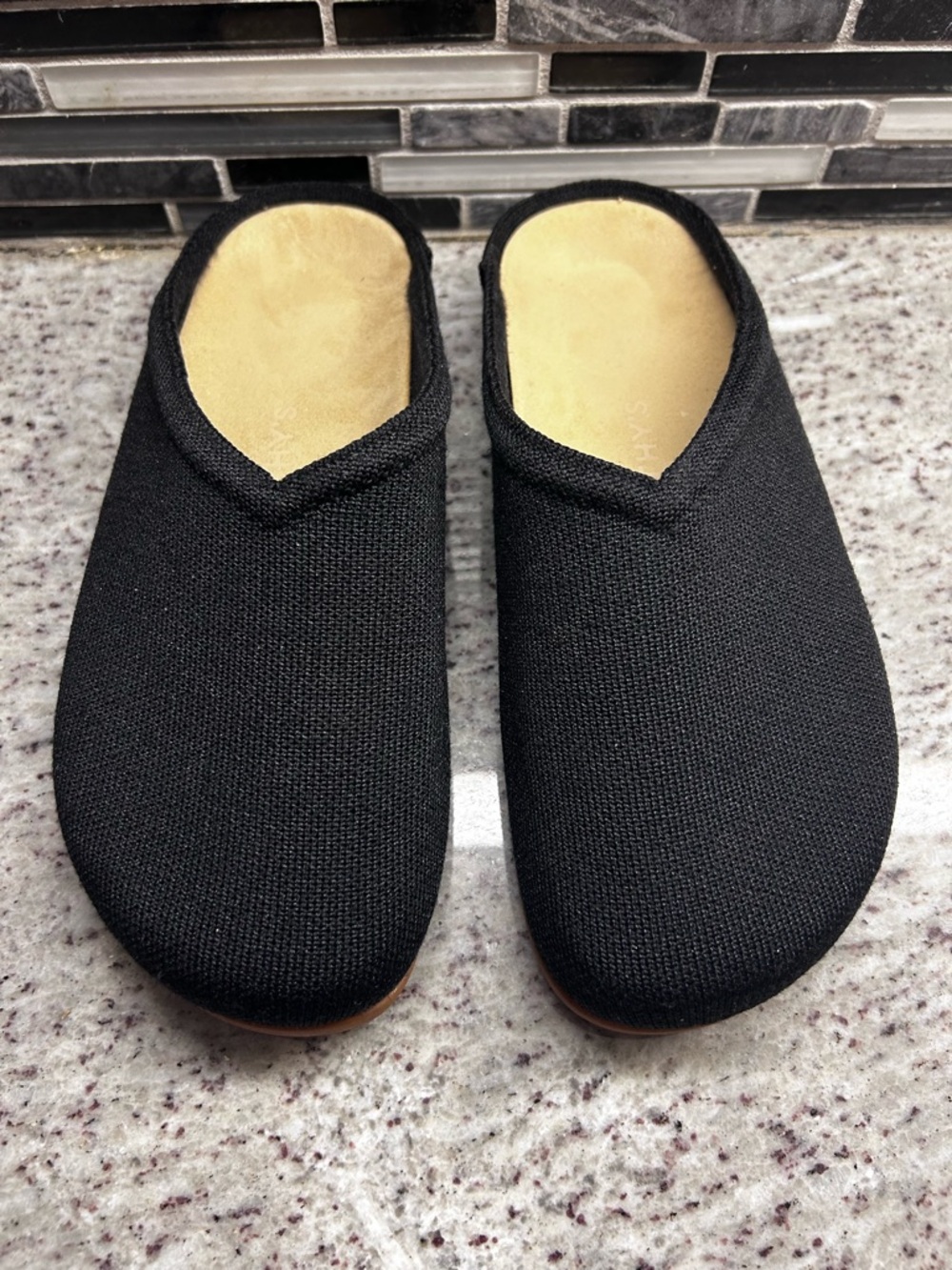 Rothy’s womens Black Slip-On Comfort Clog size 7
